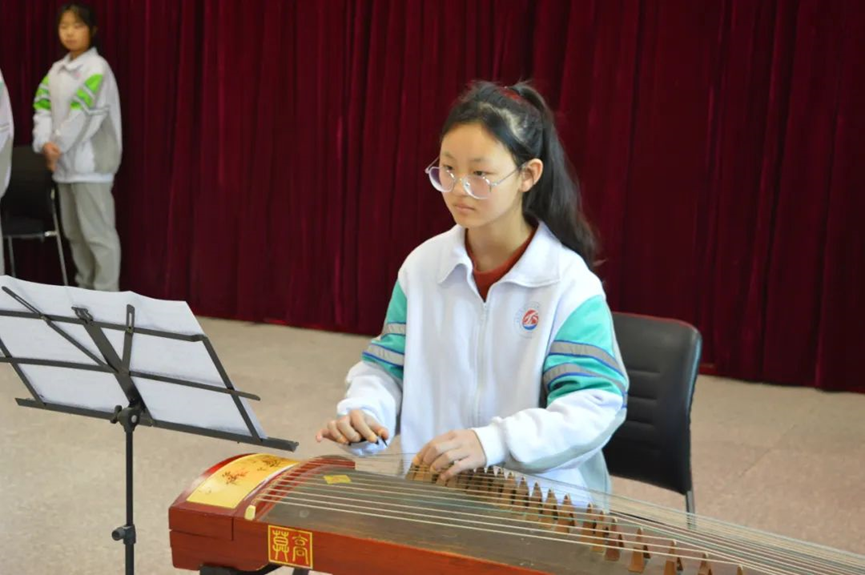 共识·共享·共育 青龙湖中学召开校家社协同育人交流展示会