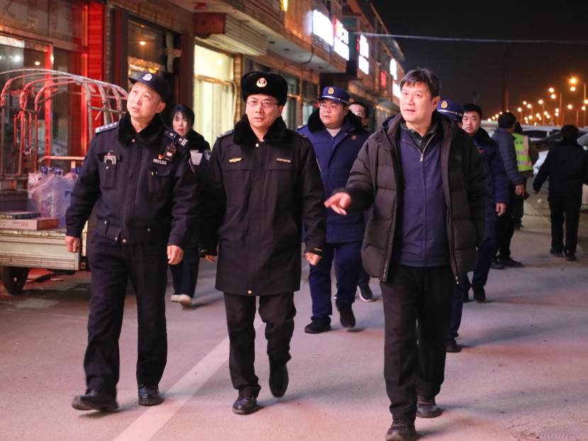 平谷区马昌营镇积极开展夜查行动全面加强维稳防控