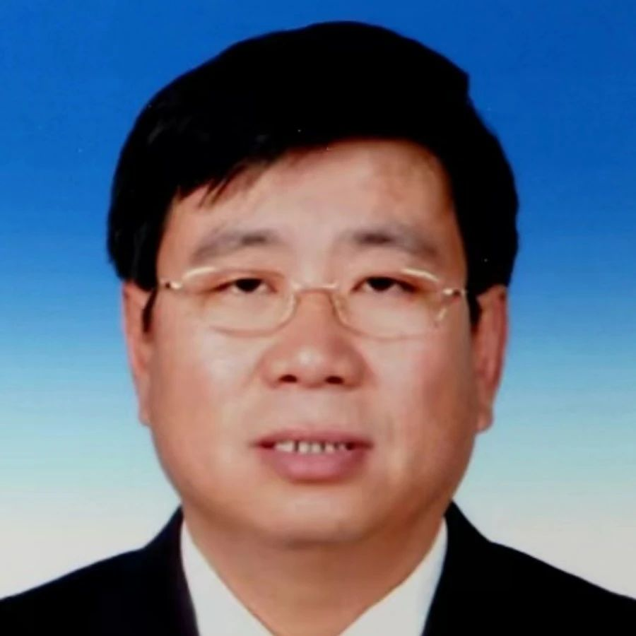 文明动态平谷区01魏家湾村第一书记 侯德岳作为第一书记,我们肩负着