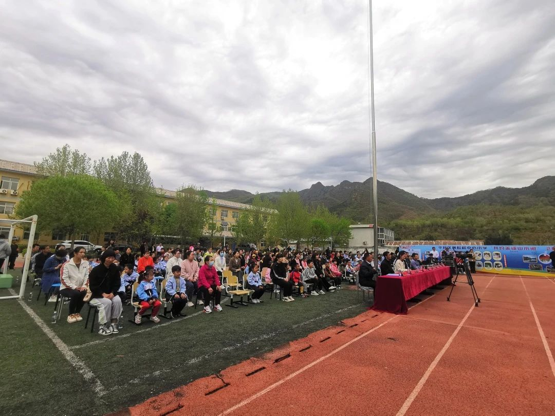 高东小学图片